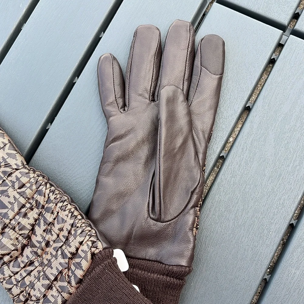 Michael Kors Women's Logo Leather Touch Tip Gloves